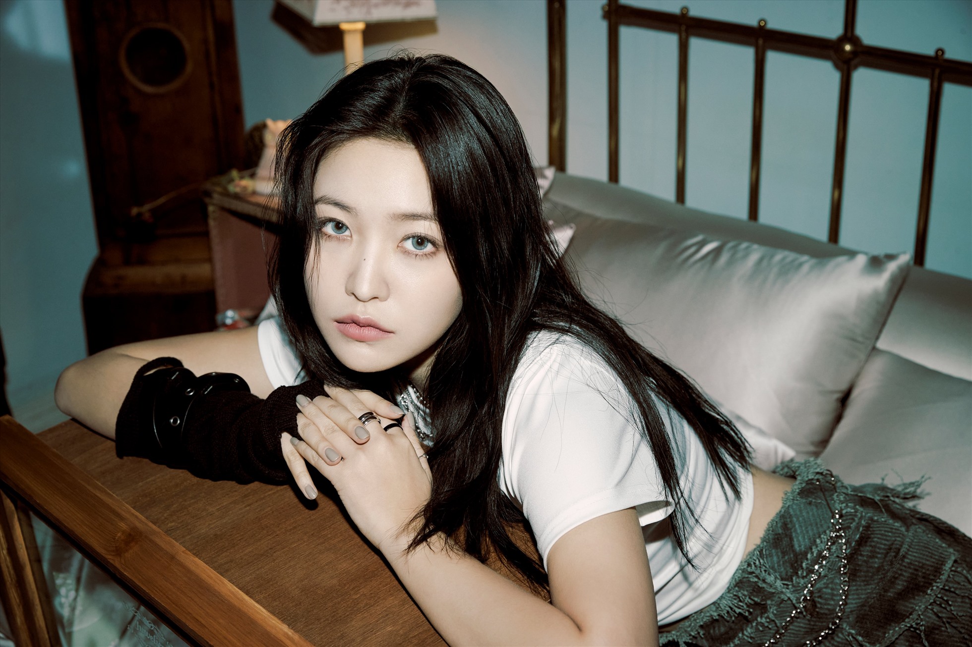 Yeri (Red Velvet) trên tạp chí.