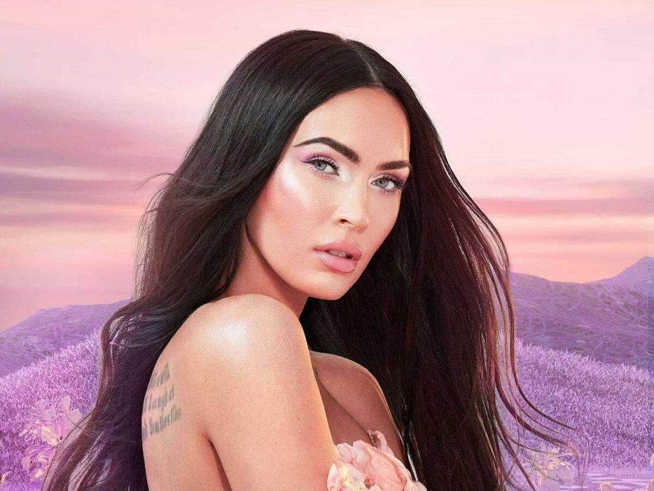 Megan Fox trên thảm đỏ.