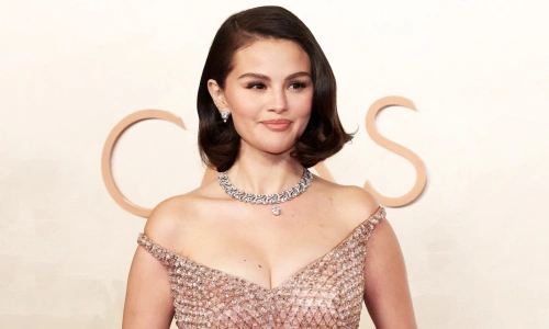 Selena Gomez Rare Beauty