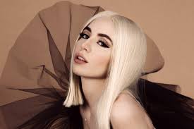 Ảnh minh họa Ava Max